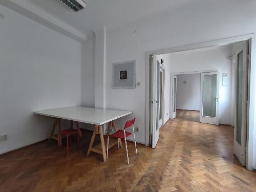 Apartament 3 camere de vanzare Calea Victoriei bloc consolidat si reabilitat 3