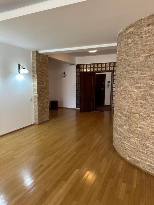 Exclusive home in Herastrau – 210 sqm, 3 terraces and 2 parking spaces 5