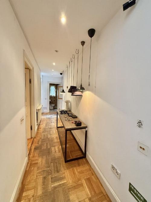 Villa with interwar charm, suitable for commercial activities 11