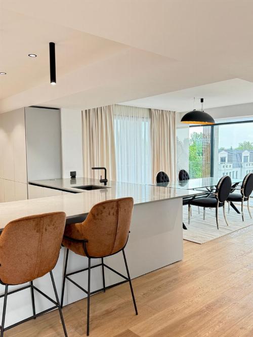 EXCLUSIVE PENTHOUSE WITH PANORAMIC TERRACE ON EROUL IANCU NICOLAE 4