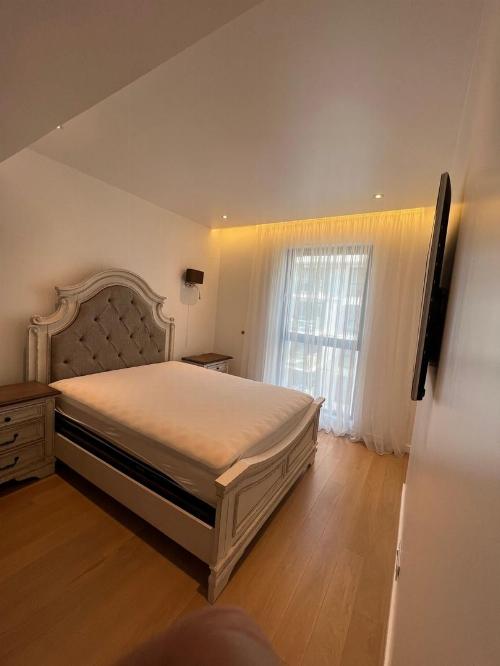 Apartament cu 4 camere de închiriat în One Herăstrău Plaza 5