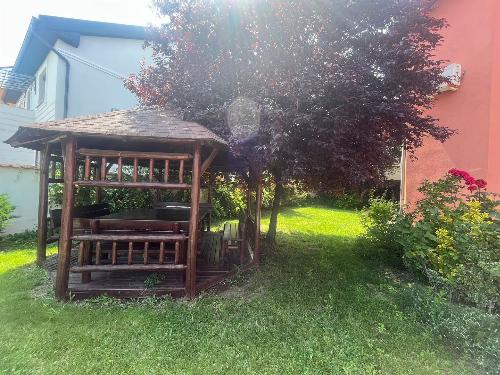 Great house, first rent Iancu Nicolae 11