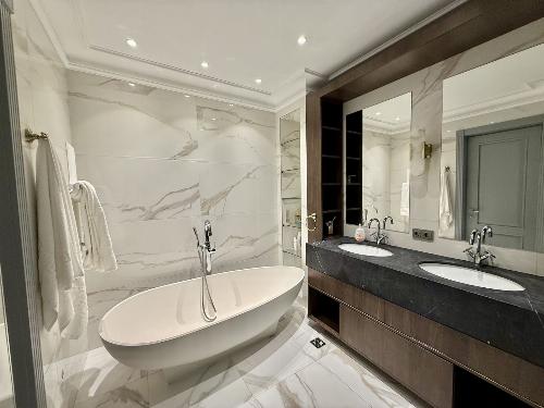 Spectacular 5-room apartment in Herastrau area 17