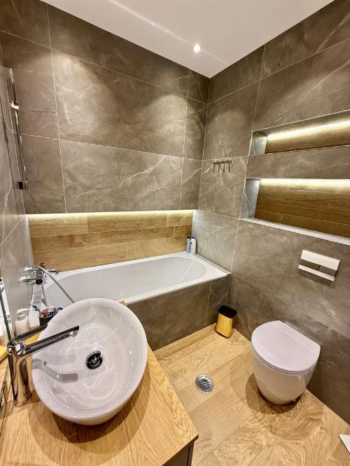 Spectacular 5-room apartment in Herastrau area 24