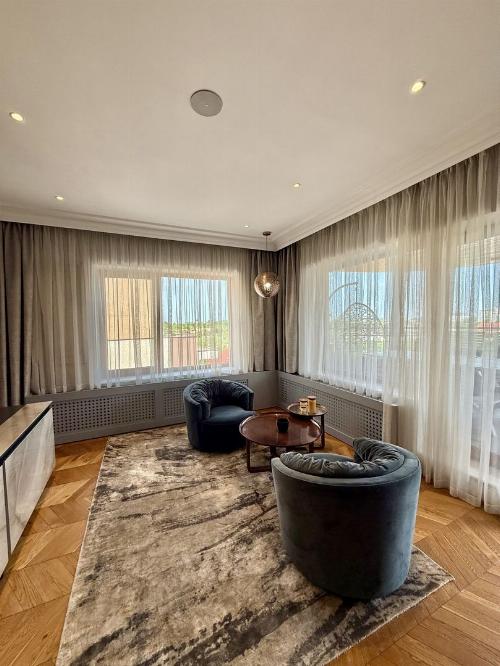 Spectacular 5-room apartment in Herastrau area 4