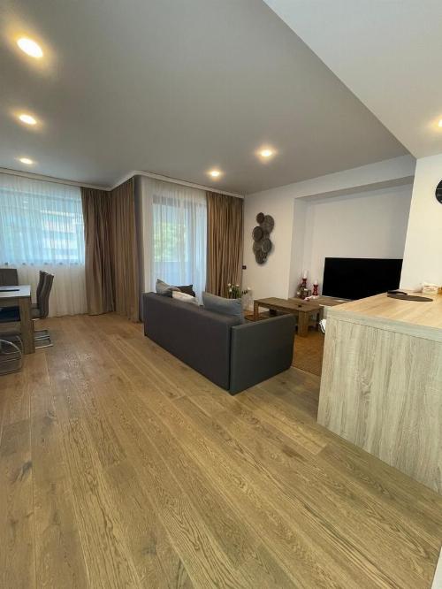 2 Room Apartment Cortina Residence Herastrau 2