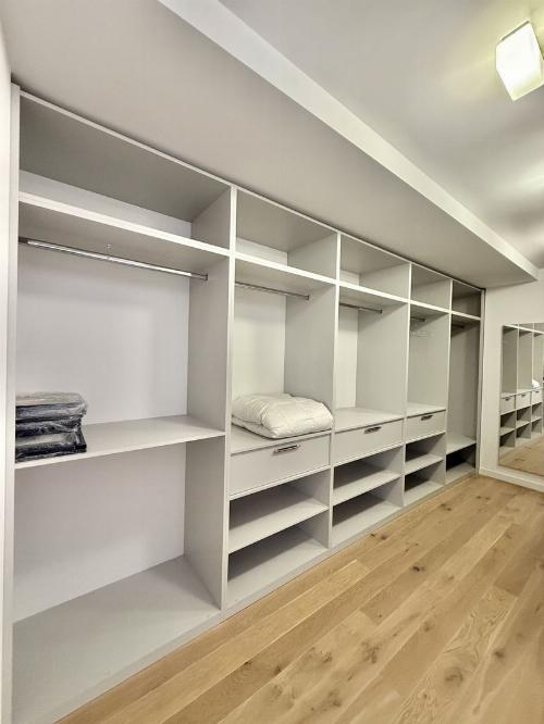 135 sqm usable | Luxury Finishes & Furniture | 2 parking spaces included 13