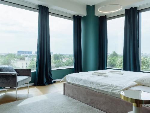 One Eliade / mobilat lux / 3 camere 1