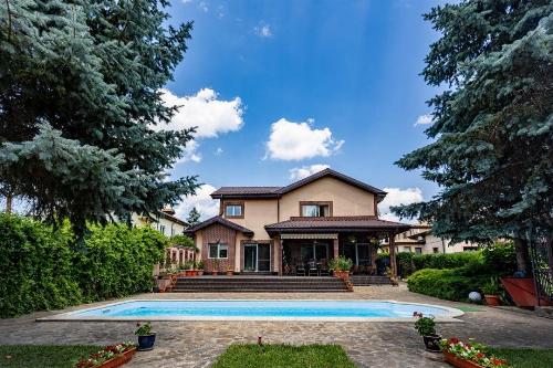 FOR SALE | VILLA+POOL SNAGOV | 7 ROOMS 1
