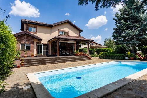 FOR SALE | VILLA+POOL SNAGOV | 7 ROOMS 6
