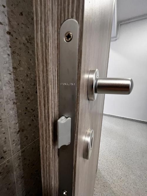 2 room apartment, near Gorjului Metro Commission 0% 8
