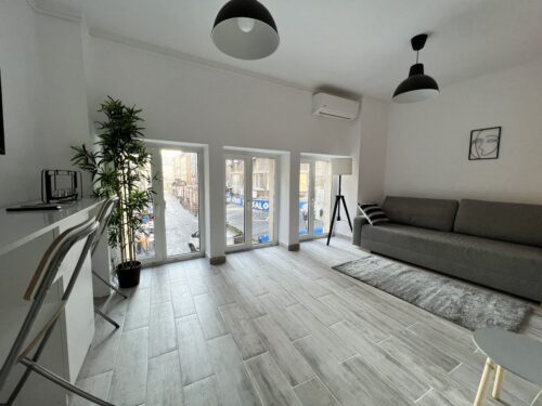 Vanzare apartamente Bucuresti Ilfov – Crosspoint Imobiliare- Garsonieră de vanzarede în Centrul Istoric/ investitie - crosspoint-imobiliare.ro