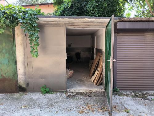 Apartament 3 camere de vanzare cu garaj si boxa Cismigiu 17