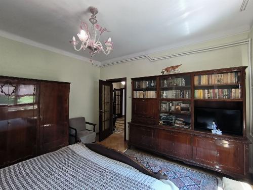 Apartament 3 camere de vanzare cu garaj si boxa Cismigiu 7