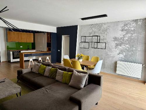 2-room apartment, dressing room, 2 bathrooms and parking 5