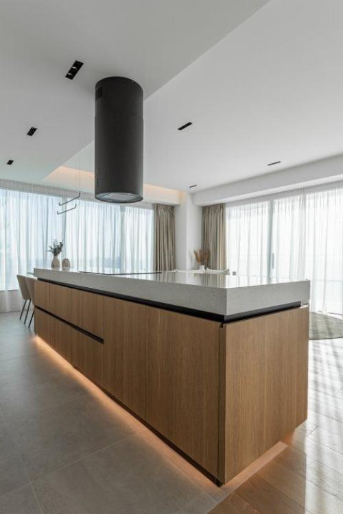 Superb view of Floreasca Park and Lake / Upper floor 10