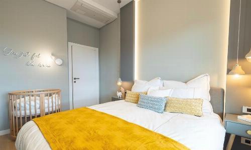 For sale Ap Designer 2 Rooms Aviation Tower + 2 Parking Space included 7