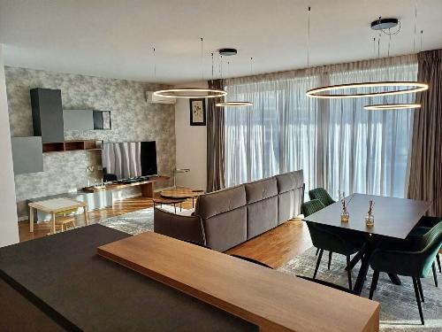 The Ivy / Suprafață generoasă / 2 locuri de parcare incluse 5