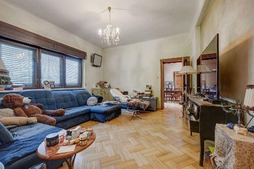 Apartment in an interwar villa, Foisorul de Foc – Armeneasca 3