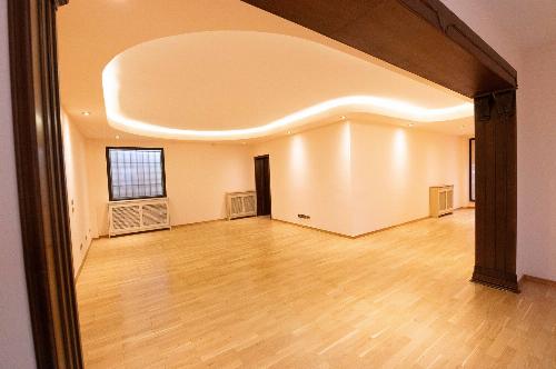 P+2 villa with swimming pool, 22 rooms and ZERO consumption, Baneasa – Romatsa 3