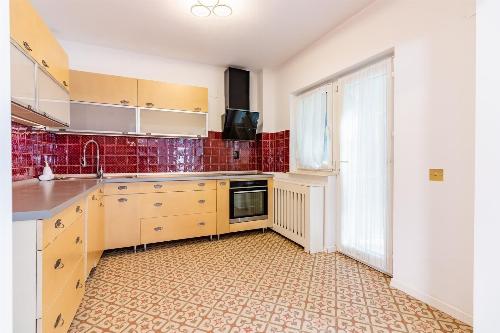 Detached villa for rent in the Azur district, Pipera 4