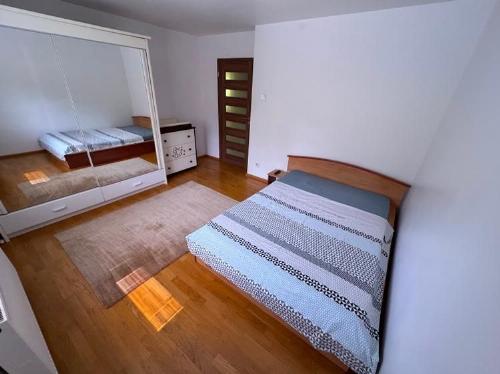 Alexandru Șerbănescu / Fully furnished and equipped apartment 10