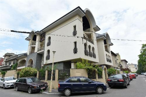 Cotroceni, office or residential building 1