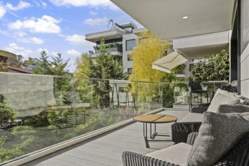 One Floreasca Lake/ Immediate access to the park/ 2 underground parking lots – Crosspoint Imobiliare- One Floreasca Lake / 2 parking spaces and storage room included in the price - crosspoint-imobiliare.ro