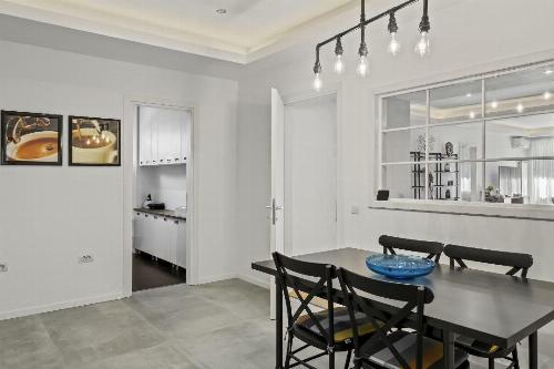 One Floreasca Lake / 2 parking spaces and storage room included in the price 7
