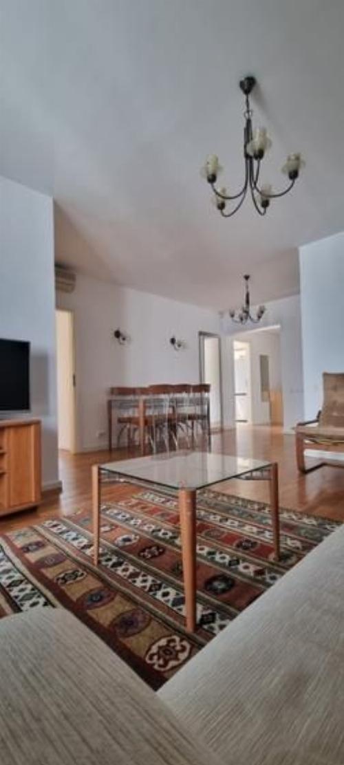 Apartament 3 camere cu vedere directă spre Arcul de Triumf 2