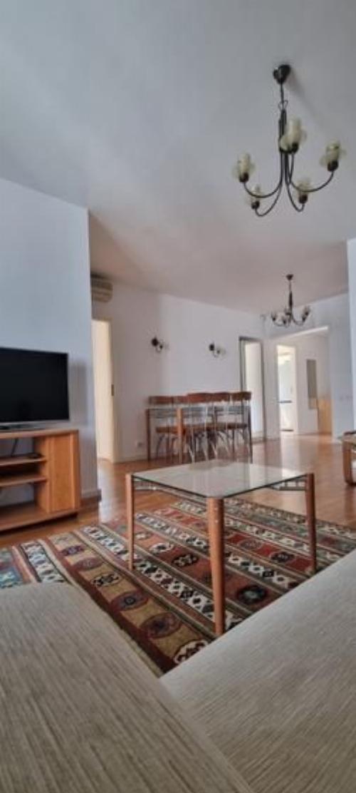 Apartament 3 camere cu vedere directă spre Arcul de Triumf 5
