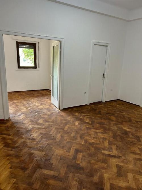 Apartament de vanzare 3 camere RISC 1 3