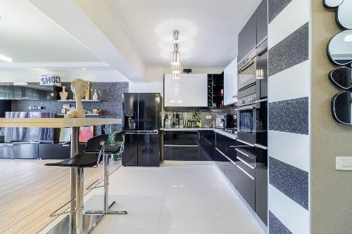Apartament modern si spatios | Vedere catre padure | Loc de parcare inclus 3