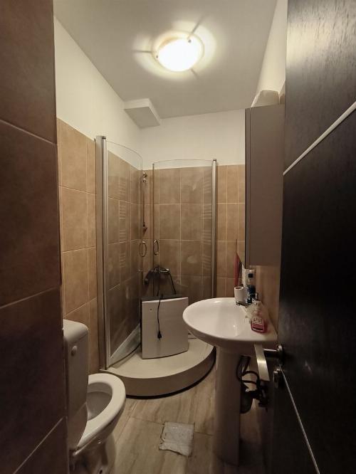 De vânzare duplex pe strada Occidentului 9