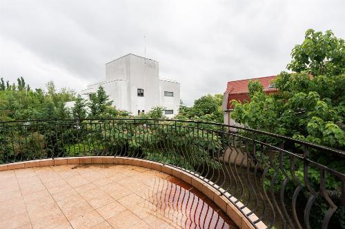Spectacular villa with 1,000 sqm land – Bucureştii Noi 12