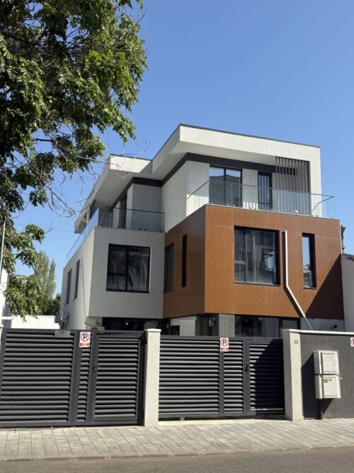 Inchiriere case Bucuresti – Crosspoint Imobiliare- De închiriat vilă | Parcul Circului | 6 camere | 4 băi | 2 locuri parcar - crosspoint-imobiliare.ro