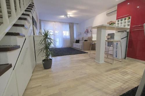 Duplex superb | Tunari | Curte retrasa 1