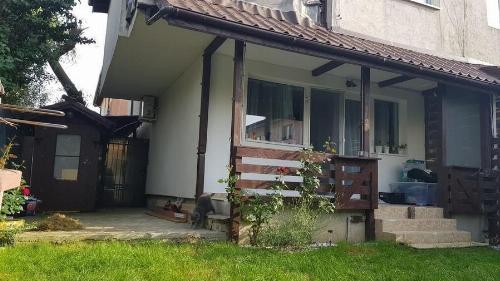 Duplex superb | Tunari | Curte retrasa 8