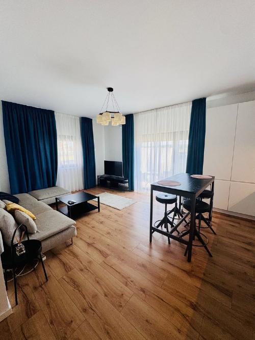 3 rooms with their own courtyard | Tunari | Parking space included 2