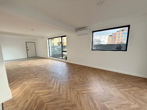 Cambridge School of Bucharest / Vilă nouă 17