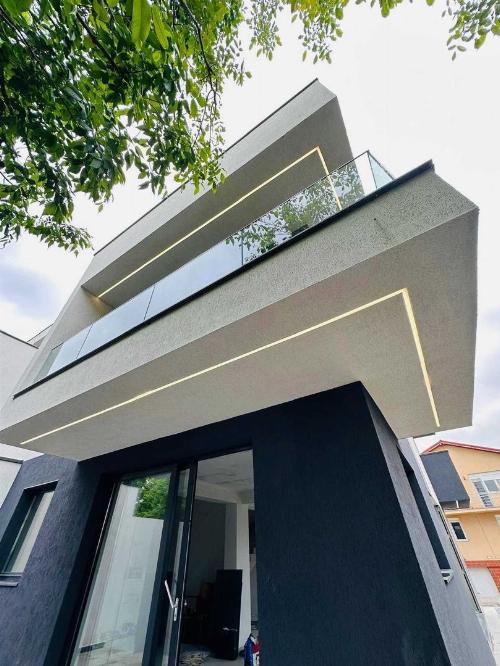 Cambridge School of Bucharest / Vilă nouă 3