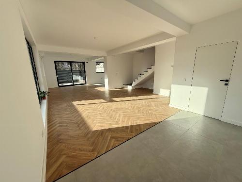 Cambridge School of Bucharest / Vilă nouă 5