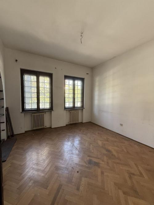 Vila ideală pentru reședință sau sediu, în zona Capitale 5