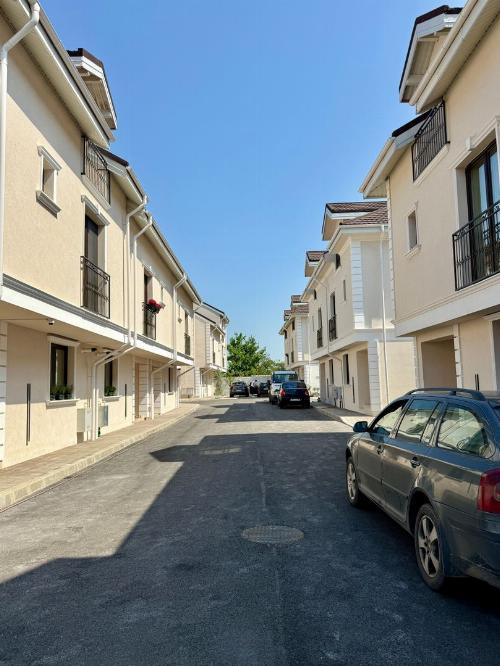 HOUSE TYPE P+2 PIPERA | 2PARKING SPACES | OWN YARD 1