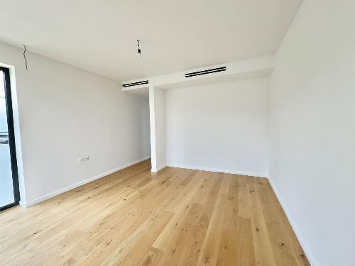 Casă superbă cu piscină și priveliști de vis, lângă pădure 9