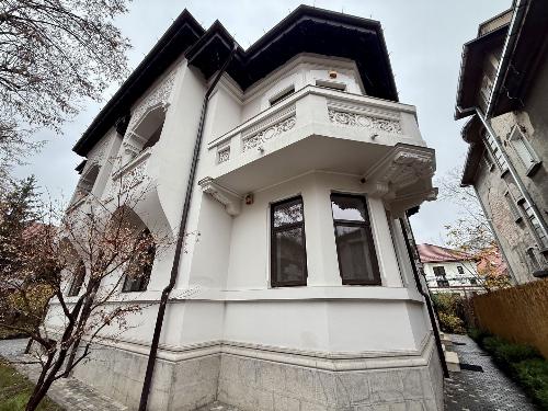 Vilă interbelică restaurată / ideală pentru spațiu de birouri 1