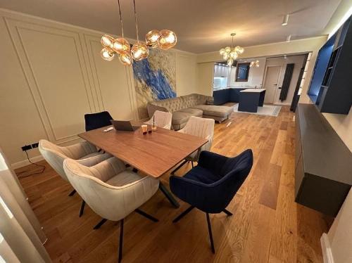 Apartament de 4 camere de închiriat – Charles de Gaulle / Aviatorilor* 16