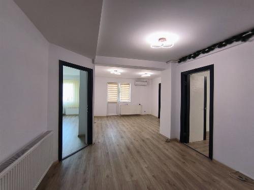 Apartament 3 camere de vanzare Bld Corbeliu Coposu 1