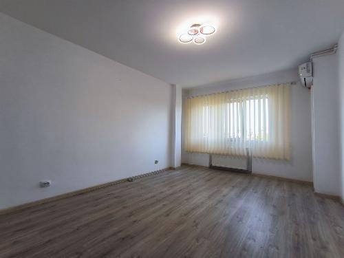 Apartament 3 camere de vanzare Bld Corbeliu Coposu 9