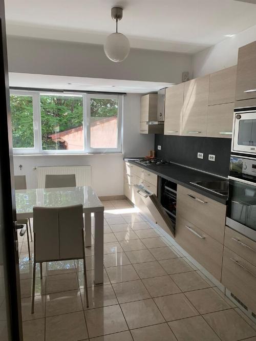 Apartament 3 camere de inchiriat Eminescu 6